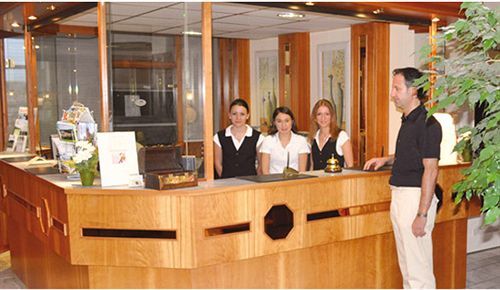 Schlosshotel Hotel
