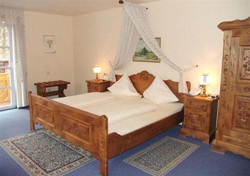 Schlosshotel Hotel 3*